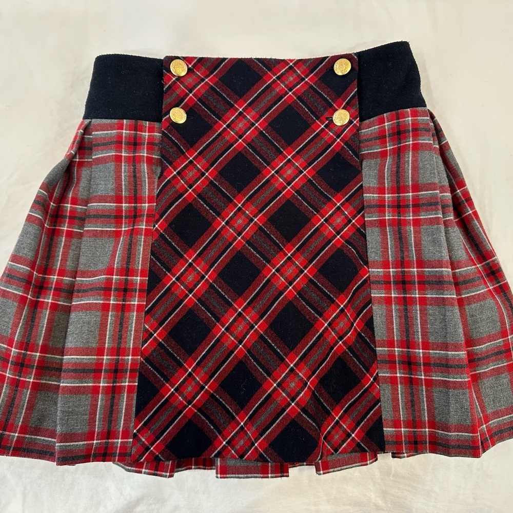 Patachou red and black plaid skirt plaid skirt with gold detail. Size 5t